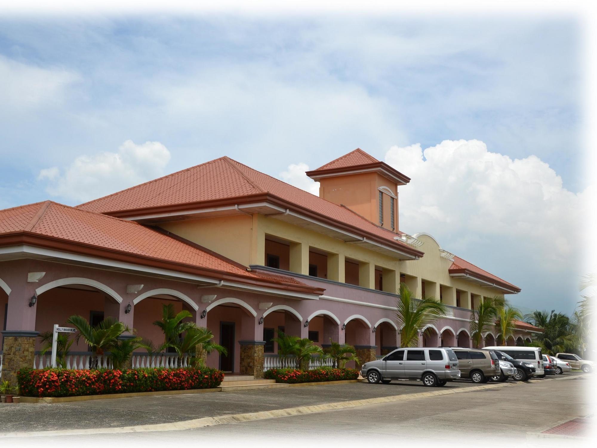 Subic Waterfront Resort And Hotel מראה חיצוני תמונה