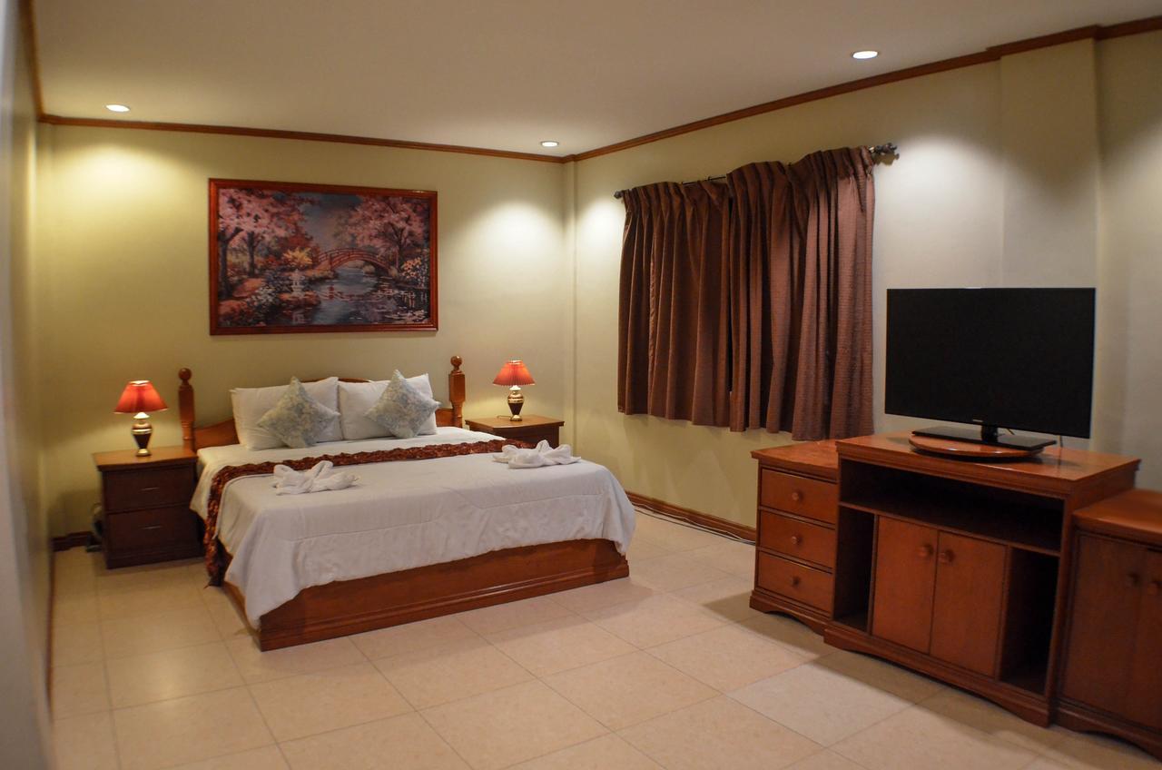 Subic Waterfront Resort And Hotel מראה חיצוני תמונה