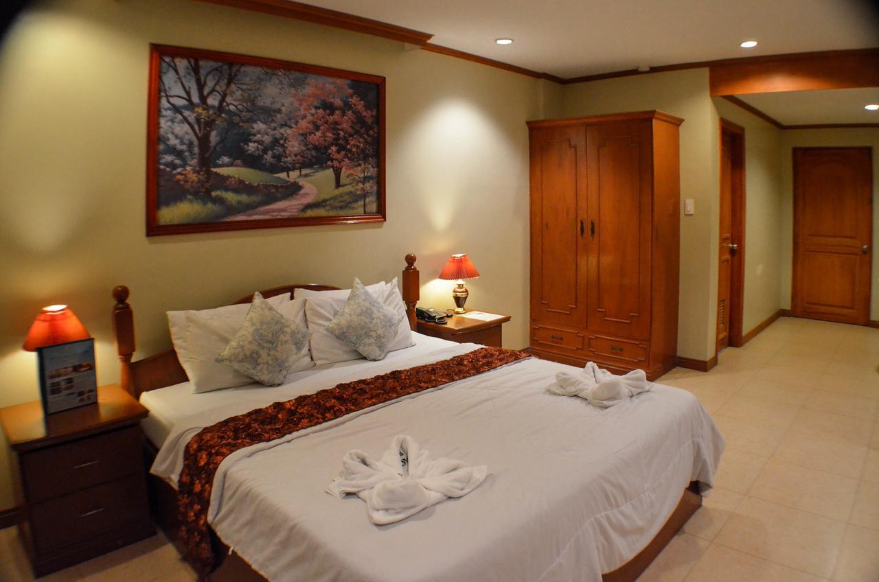 Subic Waterfront Resort And Hotel מראה חיצוני תמונה